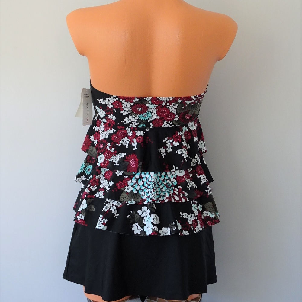 Island Escape 2Pc Floral Print Ruffled Tankini Set - Picture 4 of 4